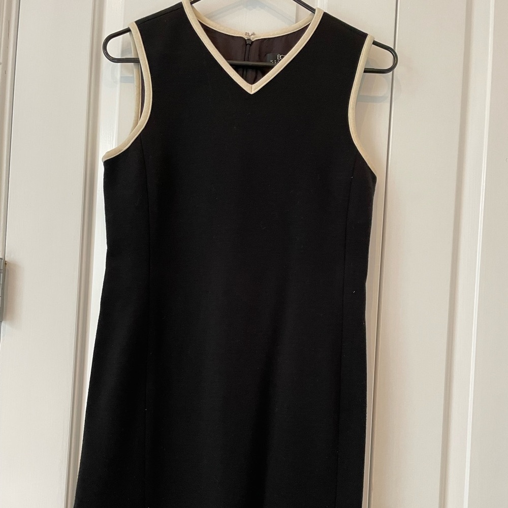 BCBG Maxazria Sleeveless Sweater Dress Size 6